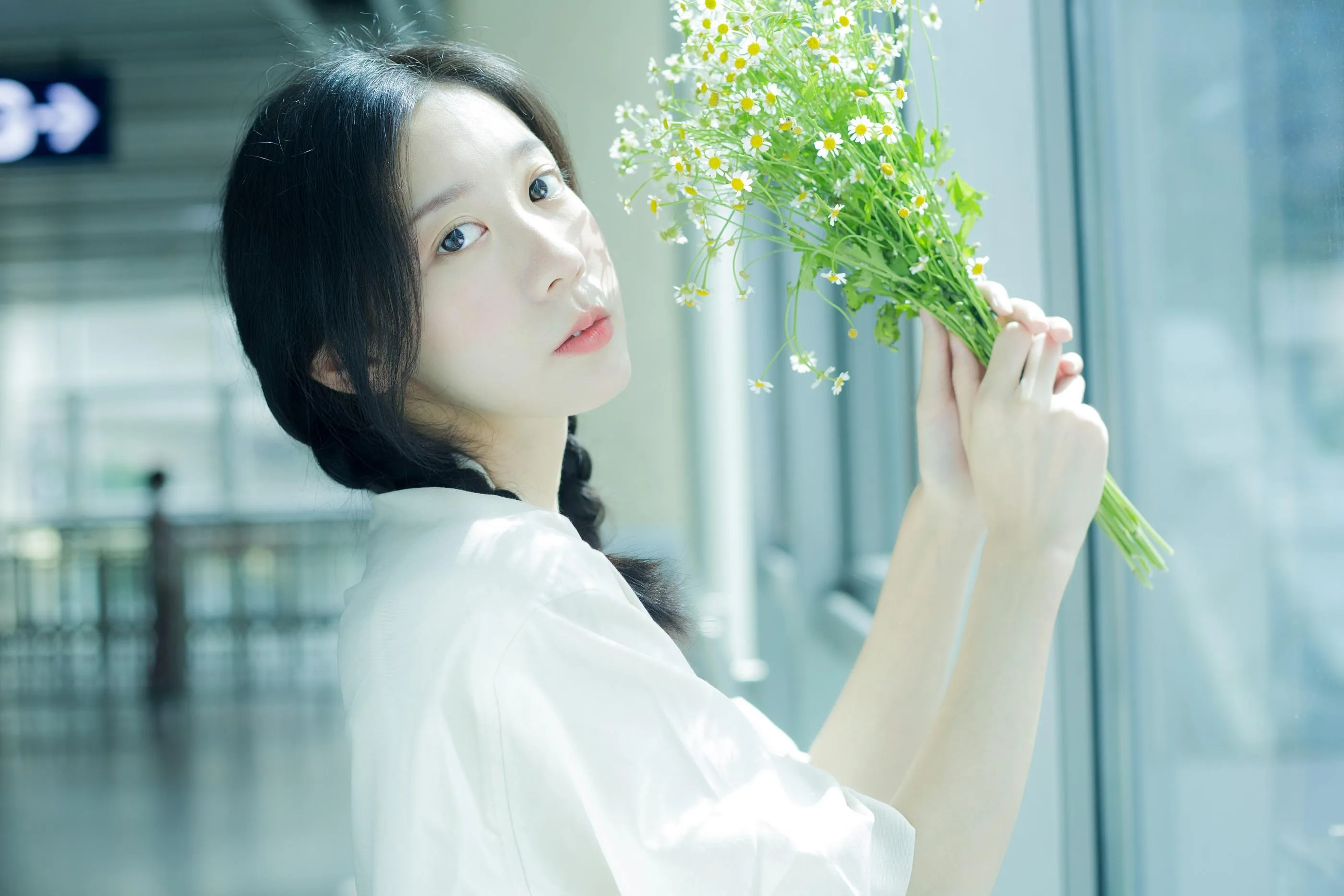 [YITUYU艺图语]2022.08.22 地铁奇遇记 饲猫少女- [39P]插图7
